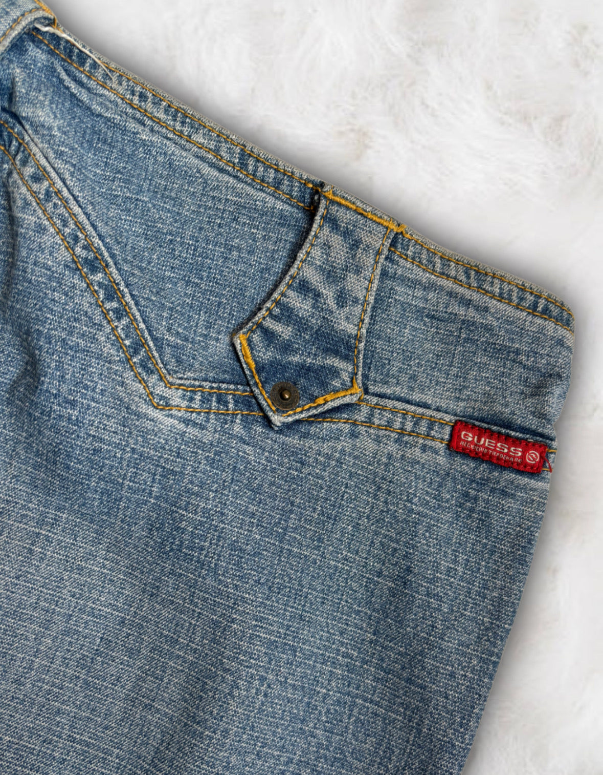 Guess Vintage Low-Waisted Guess Jeans
